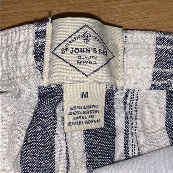 Striped pants!! 🙌🏽 - Picture 6 of 6